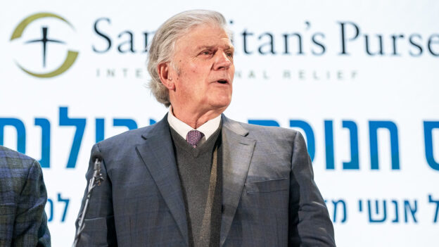 Franklin Graham quits membership in financial accountability group