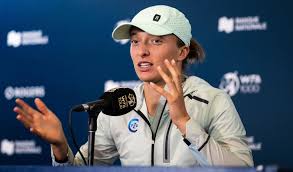 Iga Swiatek Dragged Into Fierce Debate as Baghdatis Reveals Why He “Hates” Her Complaints